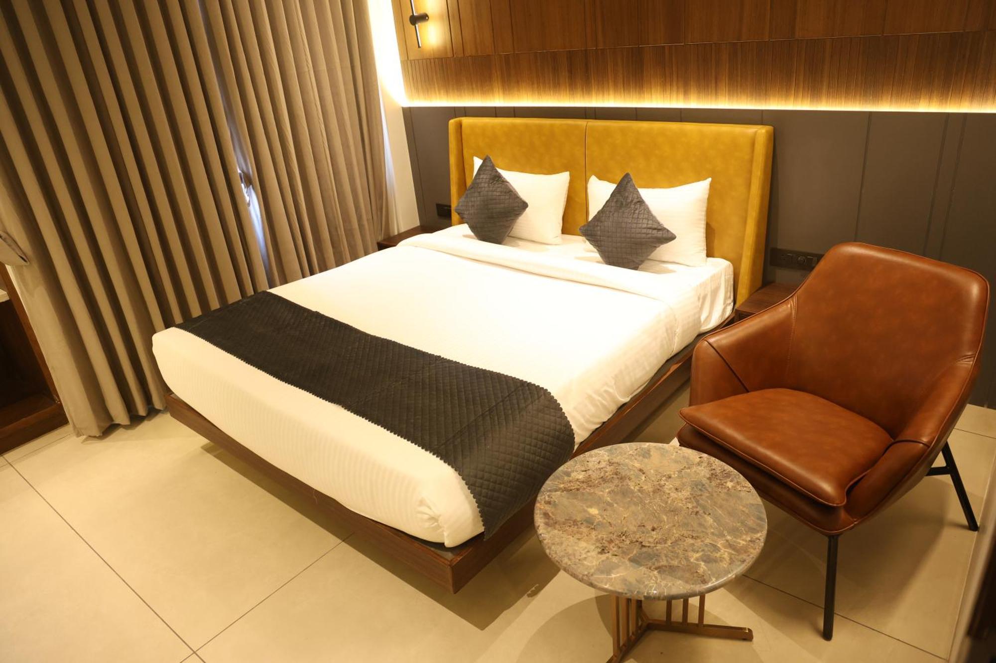 Raga - A Boutique Hotel Belgaum Exterior photo